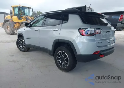 2024 Jeep Compass Trailhawk 4X4 из США, поврежденный, VIN 3C4NJDDN1RT149517